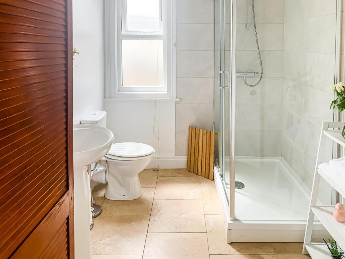 Waverley Lodge - Quaint Victorian Home With Free Parking York Esterno foto