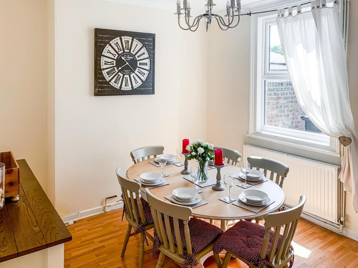 Waverley Lodge - Quaint Victorian Home With Free Parking York Esterno foto