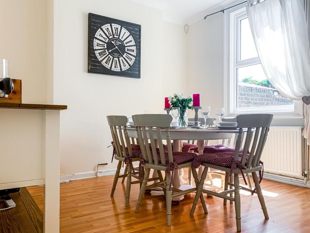 Waverley Lodge - Quaint Victorian Home With Free Parking York Esterno foto